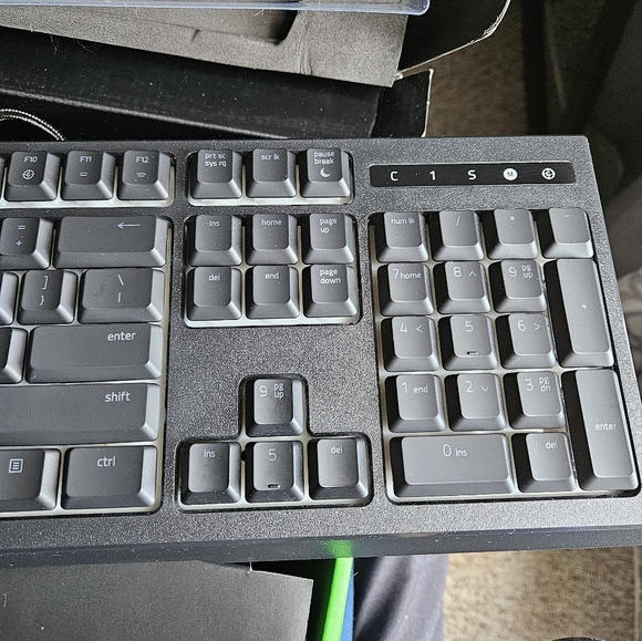 Razer Keyboard Ornata Chroma - Picture 11 of 13